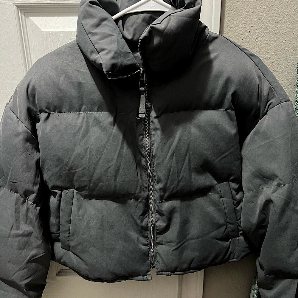 SHEIN Cropped Puffer Coat
